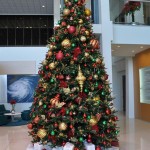 Guest Blogger: How to Creatively Decorate Your Office for the Holidays