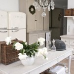Guest Blogger: How to Choose an Inspiring Chandelier