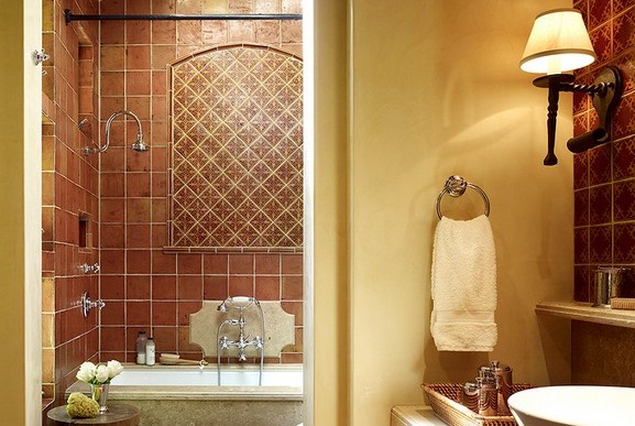 Guest Blogger: Choosing & Installing the Right Shower Rod