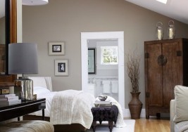 Guest Blogger: Outfitting your Bedroom in Gorgeous Oak Wood