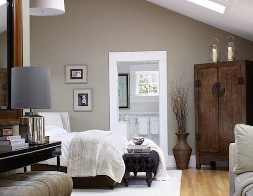 Guest Blogger: Outfitting your Bedroom in Gorgeous Oak Wood