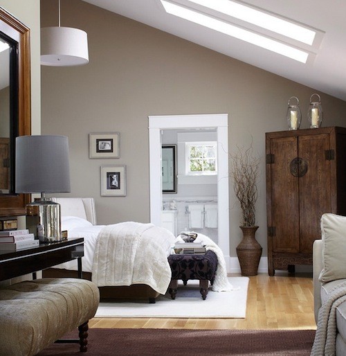 Guest Blogger: Outfitting your Bedroom in Gorgeous Oak Wood