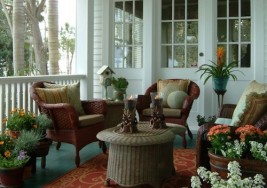 How to Paint Your Front Porch for the Warm Seasons