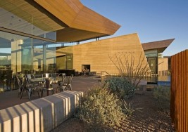 Guest Blogger: 5 Benefits of Drought Resistant Landscaping