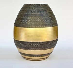MyCraftWork Egg shaped vase