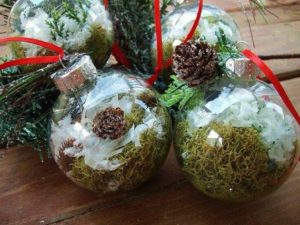 christmas-ornaments-party-green
