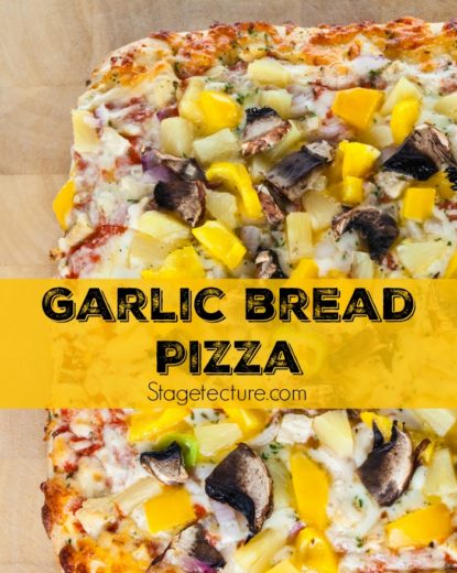 Super Bowl Food: Easy Chicken Parmesan Garlic Bread Pizza Recipe