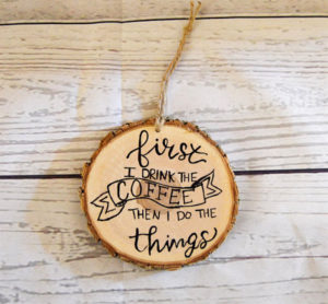 wood-ornaments-christmas-gifts