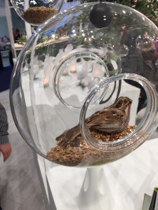 Eva_Birdfeeder_Stagetecture_Ambiente