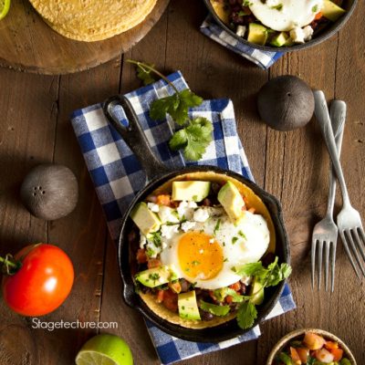 .Healthy Mexican Recipe: Easy Huevos Rancheros