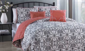 bedroom-decorating-bedding